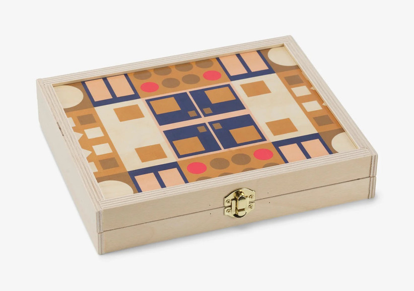Pretty wooden backgammon travel set game for couples to play at home
