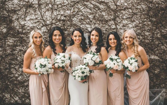 Советы начинающим подружкам невесты - невеста со своими подружками невесты