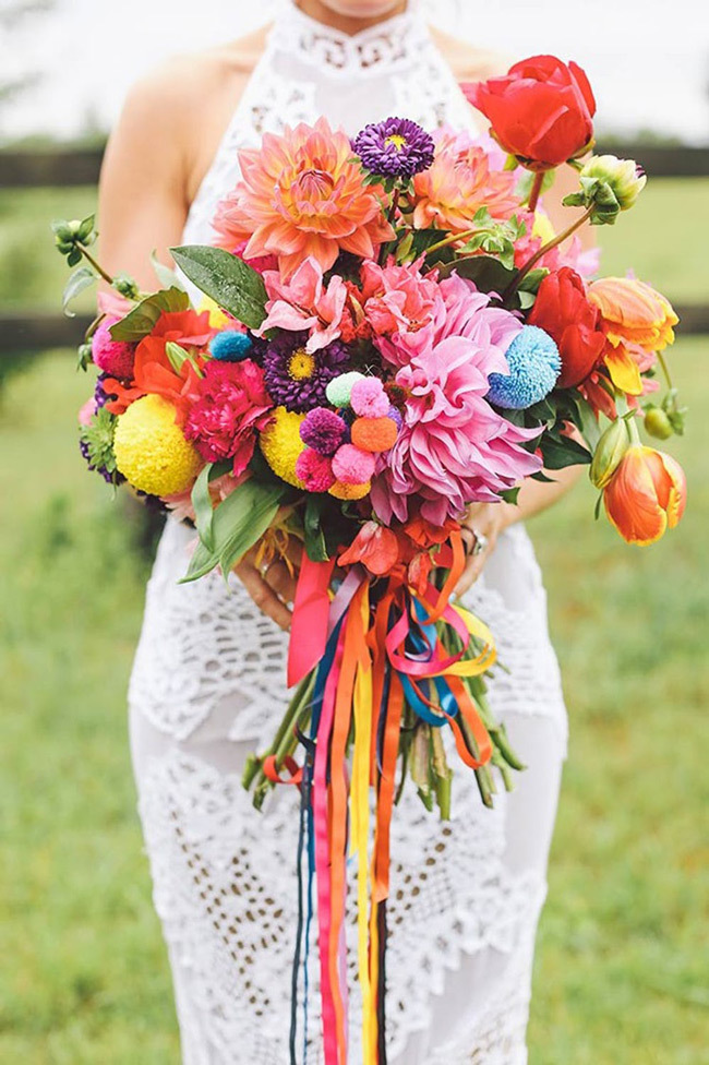 Свадебные идеи ЛГБТК + | Красочный свадебный букет радуги