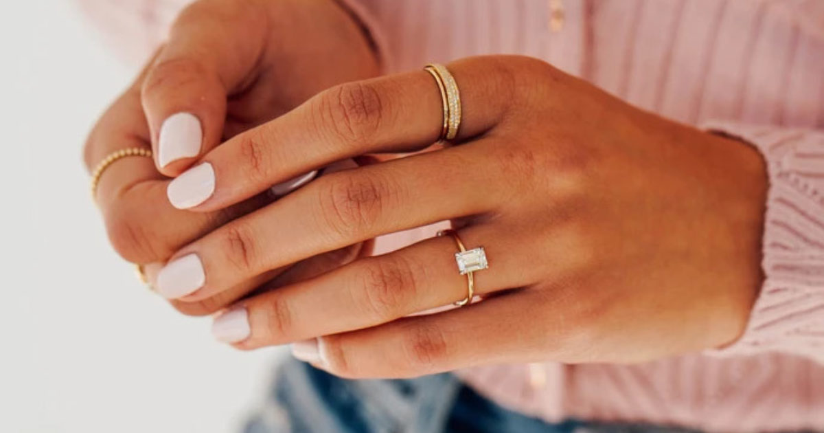 Когда не носить обручальное кольцо