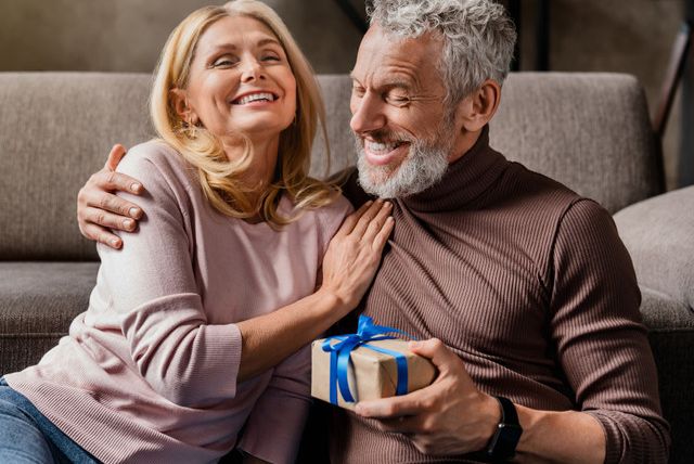 30 Ultimate 30-Year Wedding Anniversary Gifts