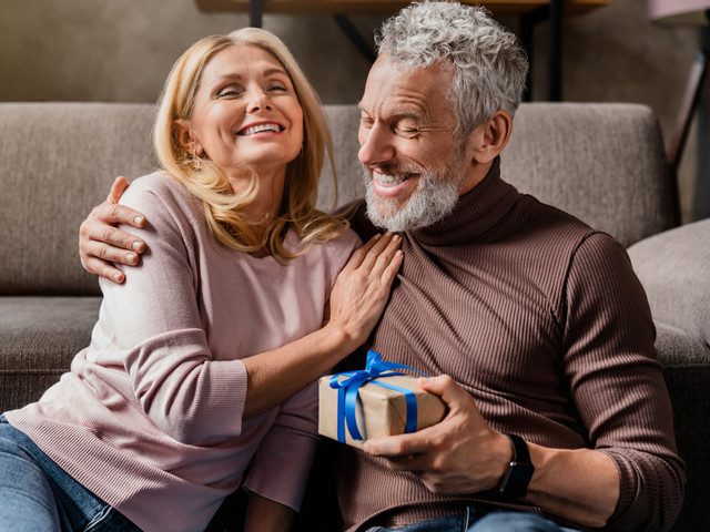 30 Ultimate 30-Year Wedding Anniversary Gifts