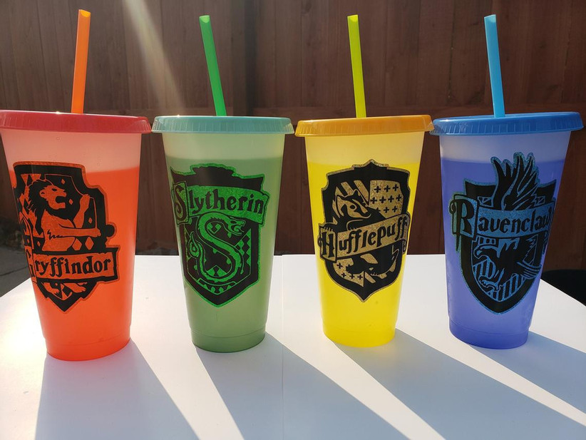 многоразовые пластиковые стаканы для стаканов с соломкой в ​​цветах и ​​логотипах Хогвартс