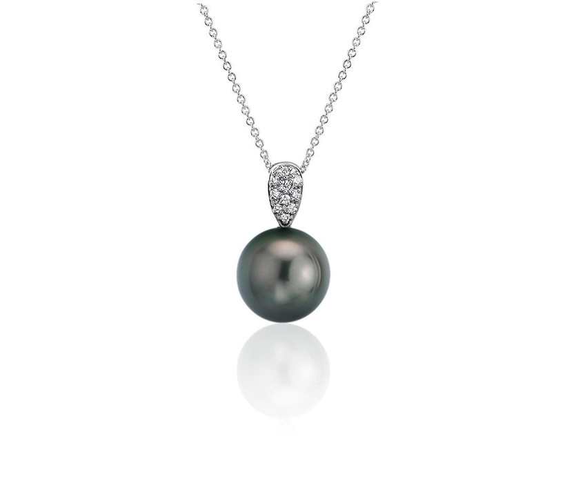 black pearl and diamond pendant necklace
