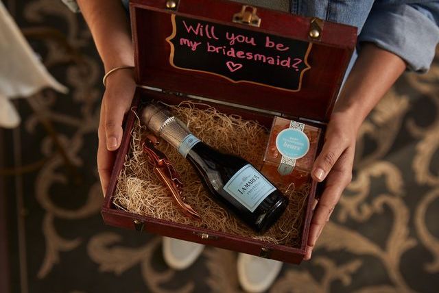 Предложение подружки невесты: что это такое и как мне прибить собственное?