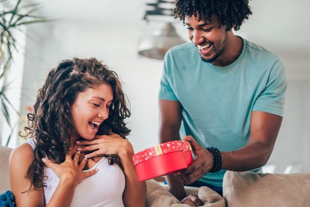 Avoid the 7-Year Itch with These 31 7th Anniversary Gifts