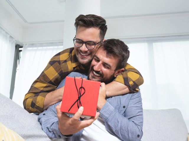 30 Meaningful 9th Anniversary Gifts for Every Kind of Couple