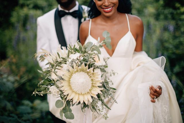 30 летних свадебных букетов, наполненных цветом