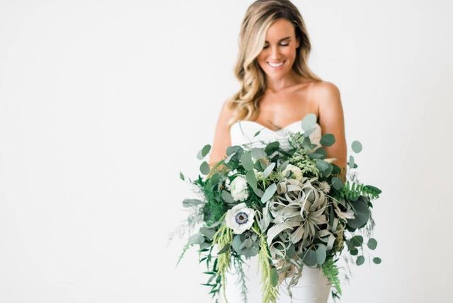 21 пляжный свадебный букет, который стоит носить на церемонии на набережной