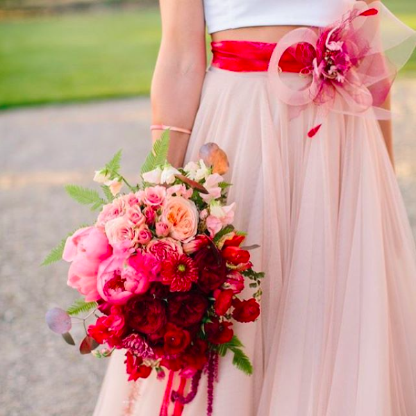 Свадебный букет из розовых цветов - фото 17