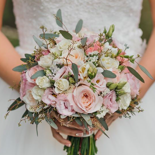 Свадебный букет из розовых цветов - фото 7