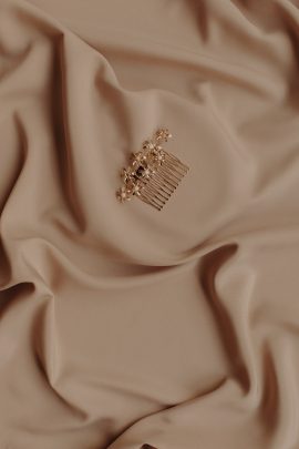 Белая комната - Свадебные аксессуары - Коллекция 2021 - Фото: Батист Овиль - Свадебный блог: Босоногая невеста