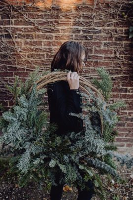 Простое и растительное рождественское украшение - Фото: Александра Мальдеме - Свадебный блог: Босоногая невеста