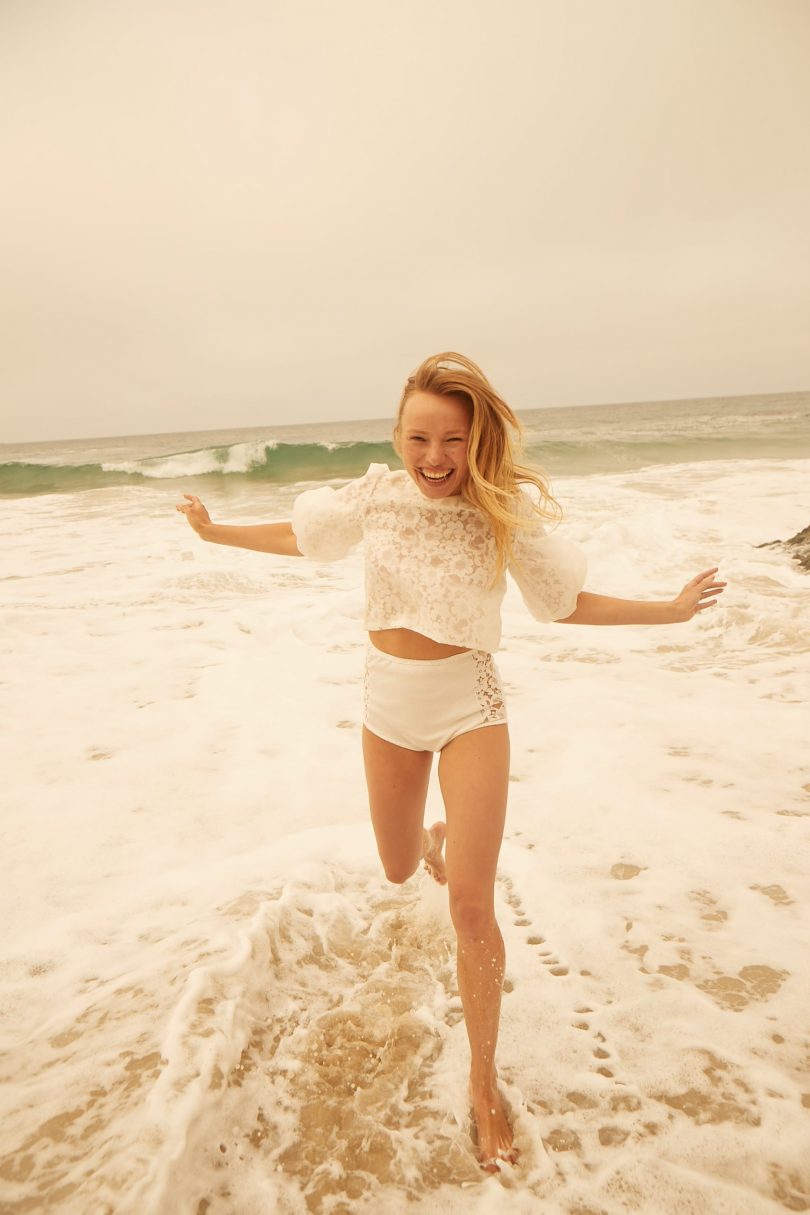 Christina Sfez - Свадебные платья - Коллекция 2022 - Свадебный блог: Босоногая невеста