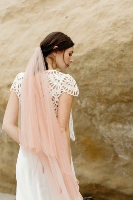 Примерка свадебного платья дома с Кристиной Сфез - Примерка дома - Свадебный блог: Босоногая невеста