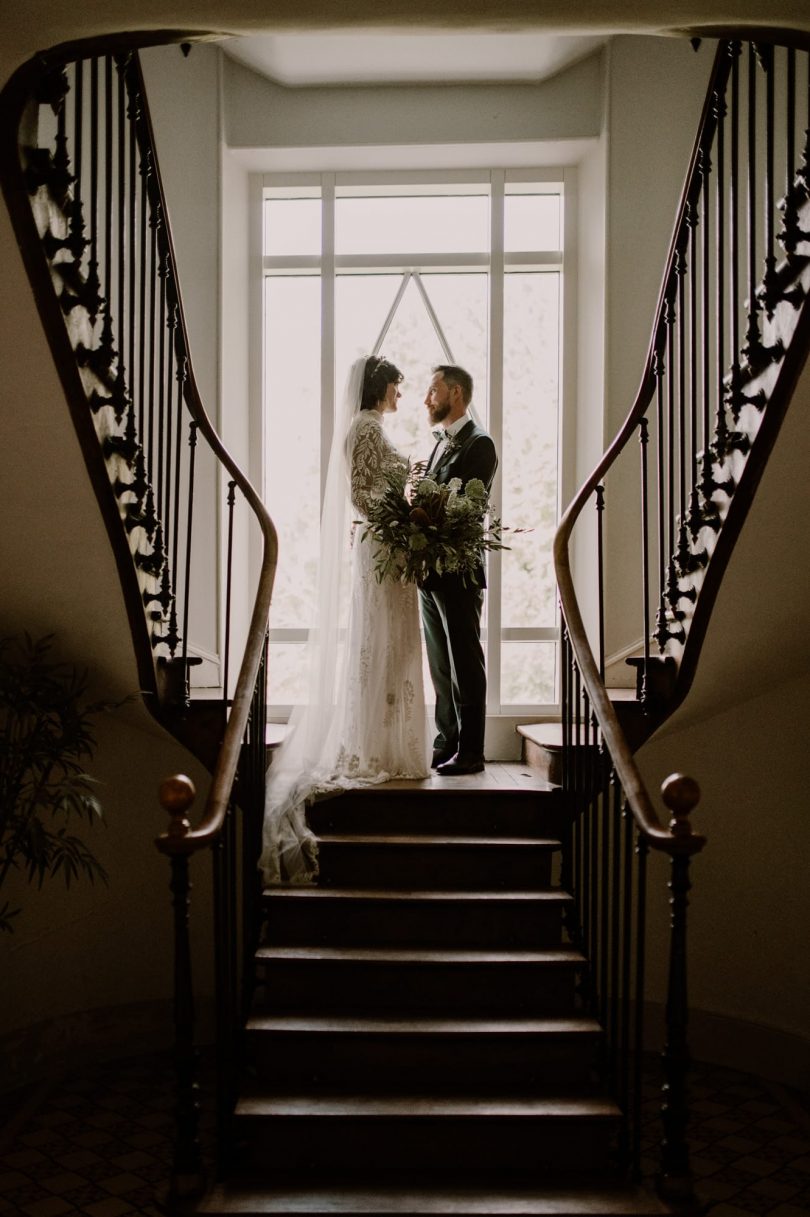 Свадьба в аббатстве Фонтен-Герар в Нормандии - Фото: Анн Летурнель | Организация: Фабрика моментов - Свадебный блог: Босоногая невеста