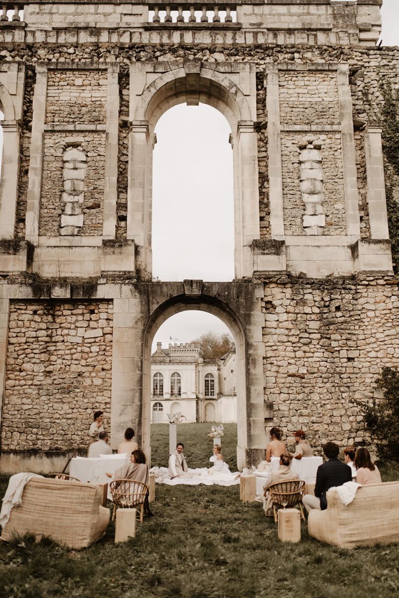 Свадьба в Château de la Mercerie в Шаранте - Фото: Alchemia Weddings - Свадебный блог: Босоногая невеста